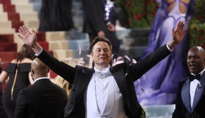 News 9 elon musk di met gala 2022 3 169 Elon Musk Diamuk Investor Twitter, Akuisisi Bakal Ditunda? Mitra IT | Your Trusted & Reliable Software Solutions elon musk