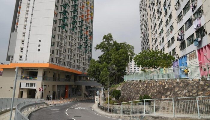 News 11 jalan utama menuju ke apartemen hong kong sepi akibat lonjakan kasus covid 19 apkin cheung 169 Punya Nama Besar & Sukses Go Public, Startup Ini Justru Tutup Mitra IT | Your Trusted & Reliable Software Solutions go public