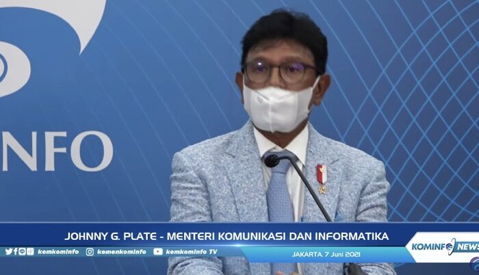 News 11 menteri komunikasi dan informatika johnny g plate 3 169 Data Warga RI Bocor, Platform Digital Bakal Didenda & Pidana Mitra IT | Your Trusted & Reliable Software Solutions data