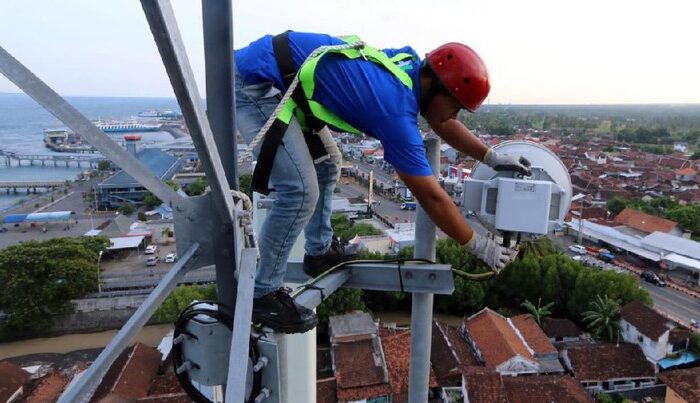News 9 ed7e4e33 7b6c 4863 94ab 53991dcfa0b1 169 Telkomsel vs XL Berebut Frekuensi 2,1 GHz, Indosat Mundur Mitra IT | Your Trusted & Reliable Software Solutions Telkomsel