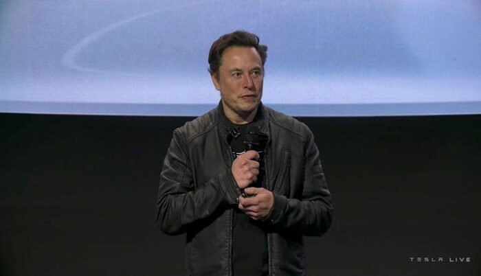 News 14 kepala eksekutif tesla elon musk berbicara selama siaran langsung pembukaan truk listrik tesla semi di nevada as 1122022 waktu 169 Eks Karyawan Tesla Bocorkan Data Rahasia Elon Musk Mitra IT | Your Trusted & Reliable Software Solutions tesla