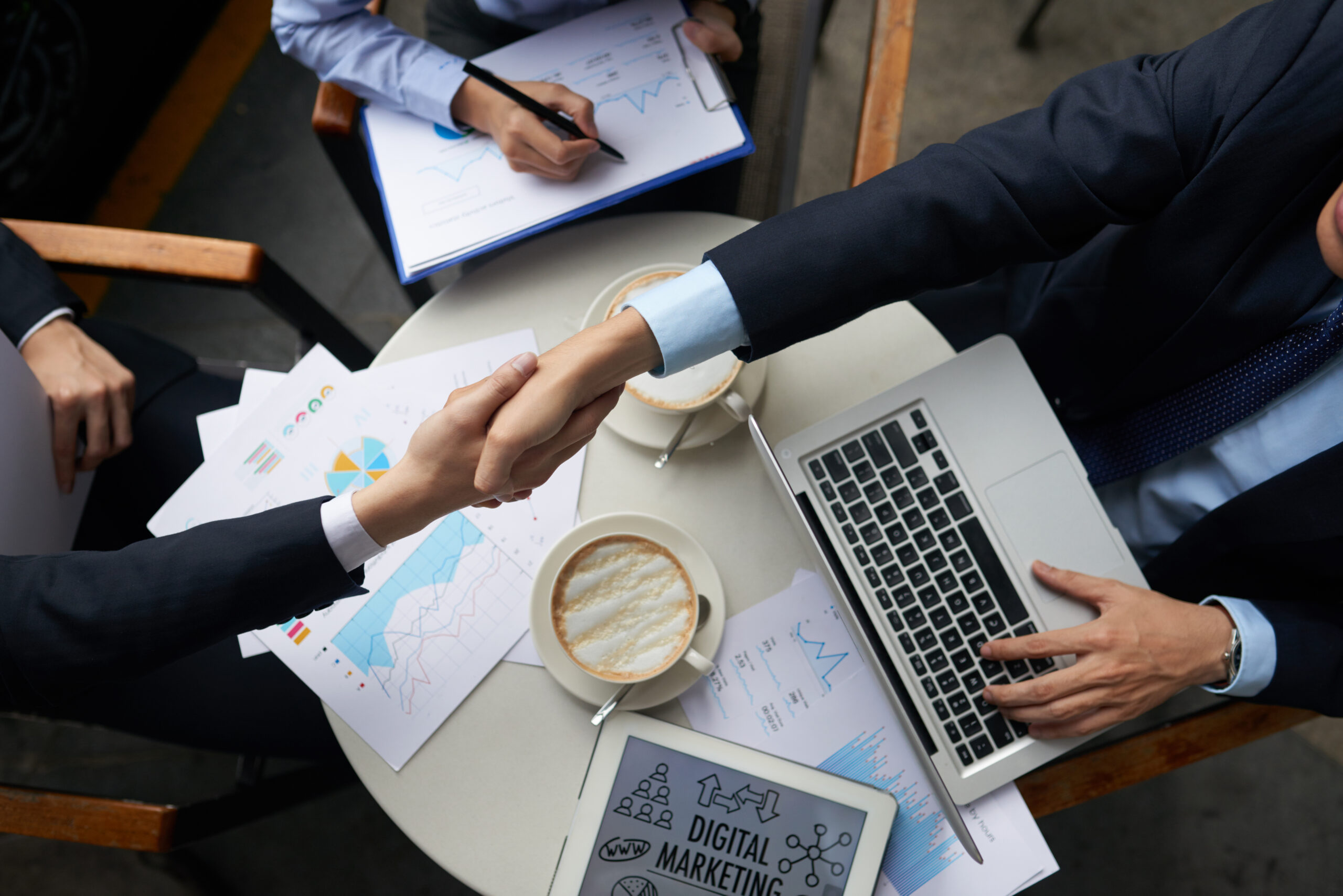 Handshake  Mitra IT | Your Trusted & Reliable Software Solutions