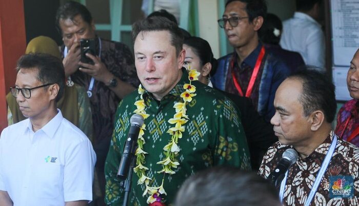 News 14 pengusaha teknologi asal amerika serikat as elon musk saat mengunjungi puskesmas pembantu pustu sumerta kelod di denpasar bali 1 169 Mitra IT | Your Trusted & Reliable Software Solutions