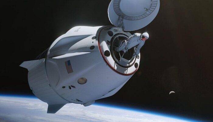 News 11 astronot berdiri sebagian di luar pesawat ruang angkasa dragon spacex selama perjalanan ruang angkasa komersial pertama pada 1 1 169 Mitra IT | Your Trusted & Reliable Software Solutions