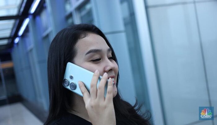 News 12 smartphone poco v6 hadir dengan desain body yang makin ringan dan tipis cnbc indonesiatri susilo 8 169 Mitra IT | Your Trusted & Reliable Software Solutions