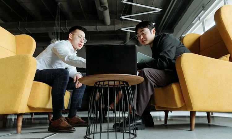 Artikel pada Website sumber pexels.com 1 Mitra IT | Your Trusted & Reliable Software Solutions