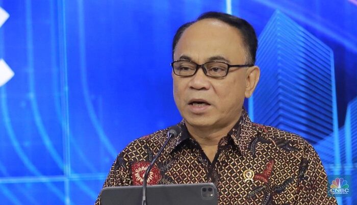 News 13 menteri kominfo budi arie diacara data center industry dialogue cnbc indonesia dengan tema green energy masterplan pada rabu 1 3 169 Mitra IT | Your Trusted & Reliable Software Solutions