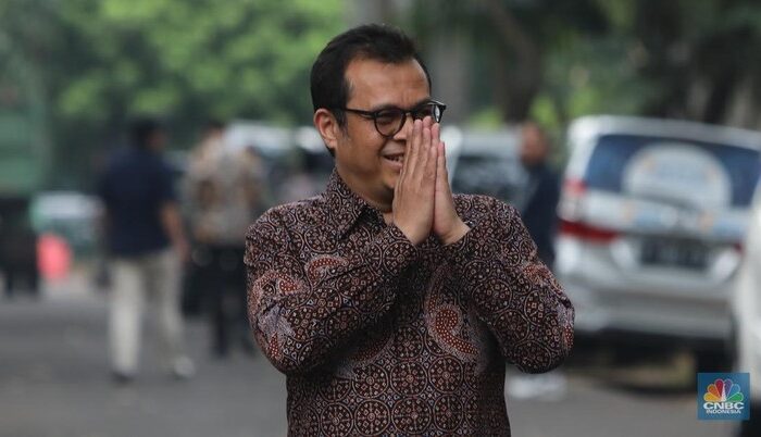 News 13 politikus partai gerindra nezar patria tiba di jalan kartanegara selasa 1510 cnbc indonesiafaisal rahman 3 169 Mitra IT | Your Trusted & Reliable Software Solutions