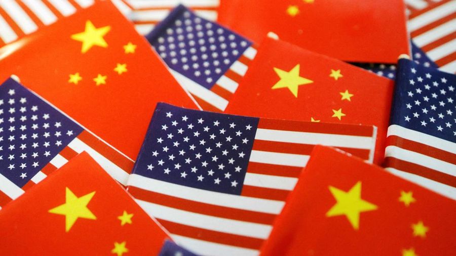 News 3 bendera amerikas serikat as dan china reutersflorence loillustrationfile 169 (4) Mitra IT | Your Trusted & Reliable Software Solutions